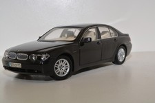 BMW Serie 7 745i E65 LIMOUSINE NERO METALLIZZATO 1:18 KYOSHO CONCESSIONARIO MOLTO RARO
