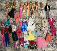 Massiccio lotto Barbie e Ken