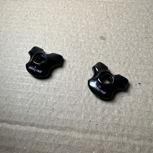 Specialized alloy saddle - saddle, clamp
