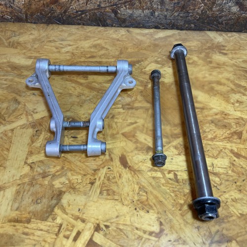Bulloni staffa supporto motore