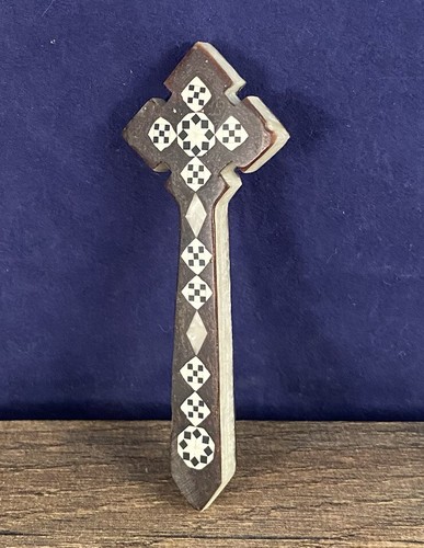 Croce intarsiata fatta mano - croce, a