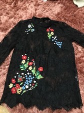 STRADIVARIUS TOP NERO STILE PIZZO VEDI ATTRAVERSO, GRAZIOSO RICAMO FLOREALE, S12/14