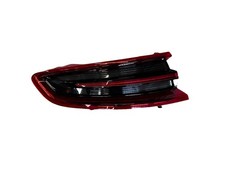 Porsche Macan 95B fanale