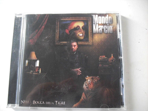 Mondo marcio nella bocca - marcio,
