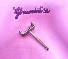 STAFFA SOSTEGNO RASCHIATORE