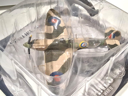 Hachette planes world war - hachette,
