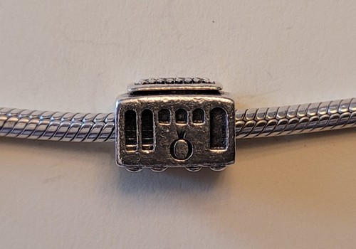 Pandora box charm auto con - box,
