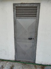 porta di accesso ad un locale zincata dimensioni larg. 76 alt. 1.84