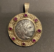 Charm fatto a mano in oro 14