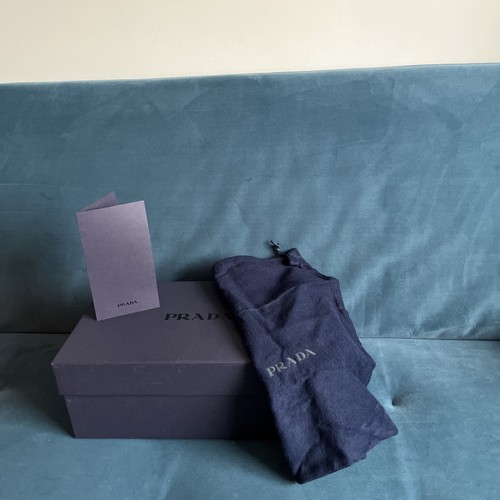 Scatola prada con - scatola,
