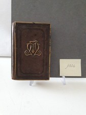 Antico libro religioso di