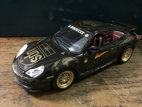 Bburago porsche 911 gt3 - porsche,
