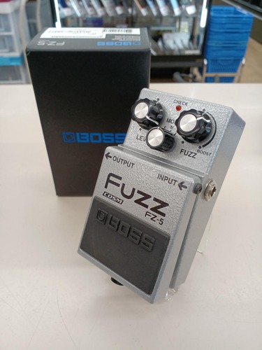 Boss effector 6279 - fz-5,