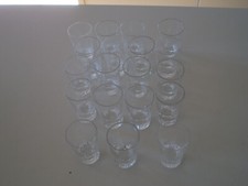 LOTTO 19 ANTICHI BICCHIERI BICCHIERINI VETRO AMARO DIGESTIVO LIQUORE VINTAGE '50