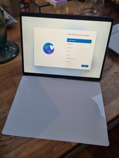 Microsoft Surface Pro Snapdragon X Plus modello 2076 512gb SSD 16gb RAM immacolata