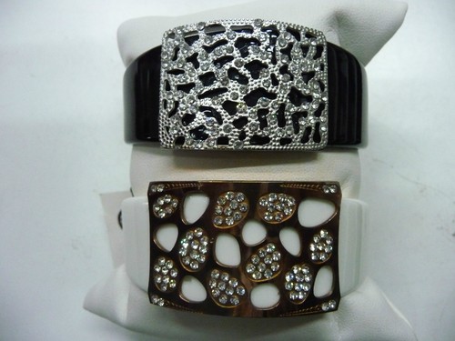 Bracciale rigido bianco con - rigido,