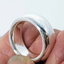 Anello da donna a fascia larga