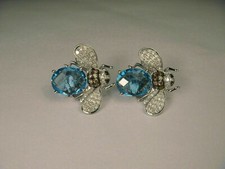 2.50Ct Ovale Blu Finto Topazio & Diamante Ape Orecchini 14K Placcato Oro Bianco