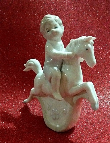 Statuina porcellana miledi - porcellana,