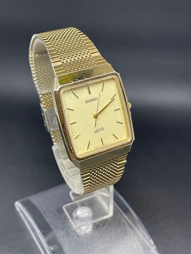 Quadrato oro seiko - oro, 5e31
