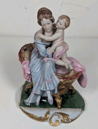 Figurina madre e - figurina,