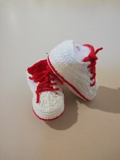 scarpette neonato fatte a mano all'uncinetto 
