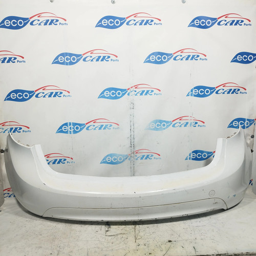 Paraurti posteriore bianco