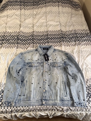 Giacca denim con borchie perla