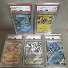 PSA 10 Zapdos Pokemon Classic