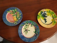 3 Piatti in Ceramica da Appendere, Artistici Artigianali Dipinti a Mano cm 25,5