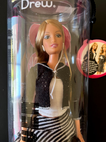 Barbie fashion fever drew doll - fashion,