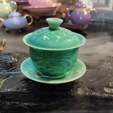 Set tre pezzi di tazze da tè