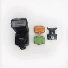 Flash Nikon Speedlight SB-700 - Ottime condizioni - Include filtri, supporto e