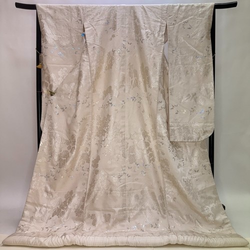 Kimono giapponese bianco