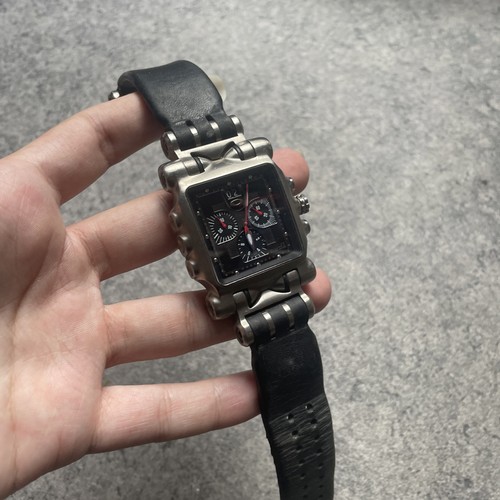 Oakley minute machine time - minute,