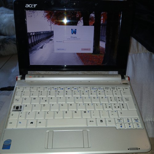Acer aspire one zg5 - acer,