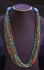 Collana antica tibetana fatta