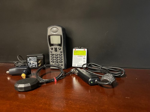 Iridium 9505a satellite phone - satellite,