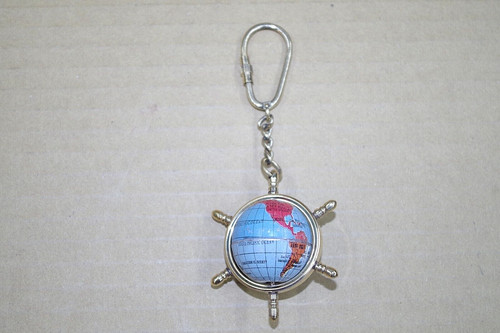 Portachiavi timone con globo - con,