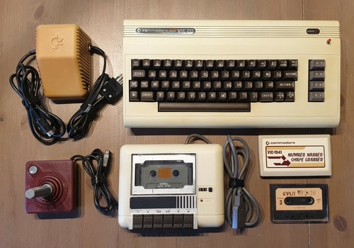 Commodore vic20 con - commodore,