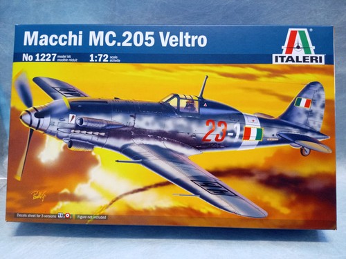 Italeri 1227 macchi 205 - 1227, mc.205