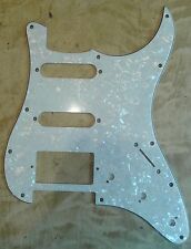 BATTIPENNA STRATOCASTER BIANCO TORTOISE H-S-S (UN HUMBUCKER E DUE SINGLE-COIL)