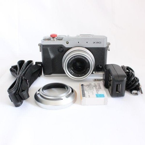 Fotocamera digitale compatta