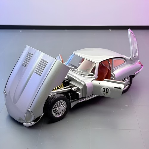 Jaguar type auto - jaguar, e-type