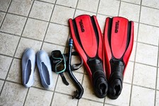 Pinne mares PARI AL NUOVO taglia 40-41 + Maschera + Boccaglio + Scarpini 