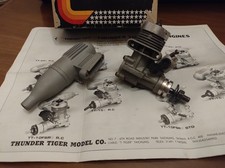 Motore a scoppio Thunder Tiger 1,5 cc con silenziatore (anno 1986)