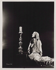 HOLLYWOOD BEAUTY CAROLE