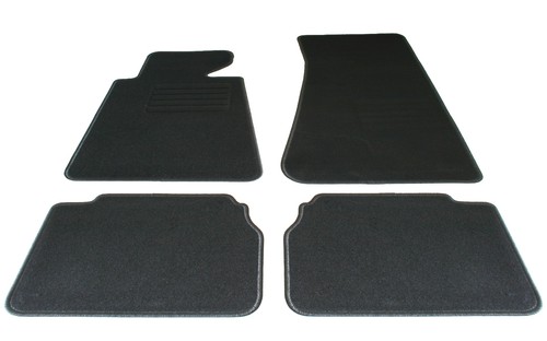 Set tappetini per - , e34