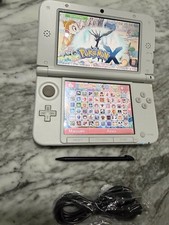 Nintendo 3DS XL + SD da 64 Gb