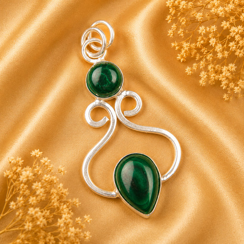 Collana pendente pietra